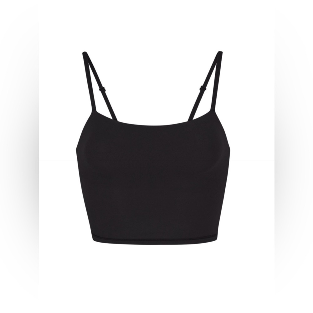 NWT NIB SKIMS Fits Everybody Cropped Cami Size Medium in Onyx Shelf Bra Flatter